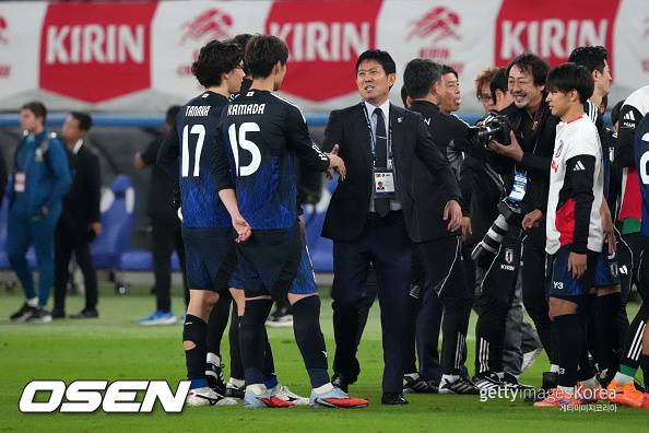 [사진] 일본 선수단과 모리야스 하지메 감독 ⓒGettyimages(무단전재 및 재배포 금지)