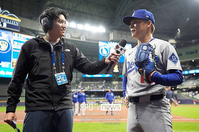 ▲ 인터뷰하는 야마모토 요시노부.