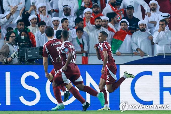골 세리머니 하는 카타르 선수들. [AFP=연합뉴스]