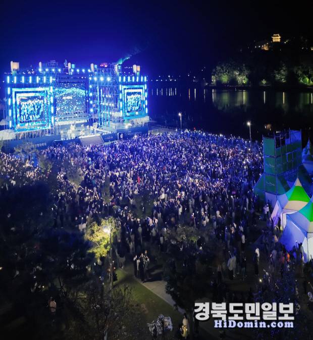 지난해 10월에 개최된 '제11회 칠곡낙동강평화축제 및 제15회 낙동강지구전투 전승행사' 개막식 전경. 사진=칠곡군 제공