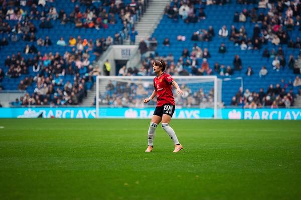 미야자와 히나타/ 맨유 우먼스 공식 엑스