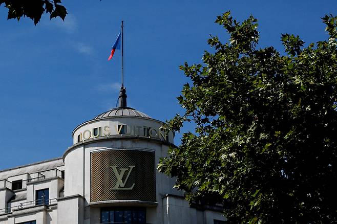 프랑스 파리 샹제리제거리의 루이비통 매장 전경. [연합뉴스]