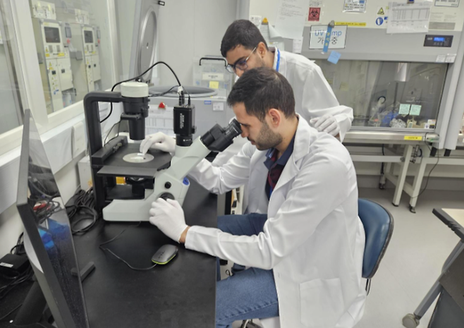 GC녹십자의료재단은 바레인 소재 진단검사센터 파트너사인 ‘바이오랩(BioLAB)’과 진행한 세포유전 검사의 기술 이전 프로젝트를 마무리했다. [사진=GC녹십자의료재단]