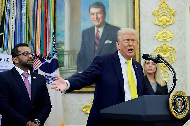 도널드 트럼프 미 대통령이 15일(현지시간) 백악관에서 기자회견을 하고 있다. [로이터]