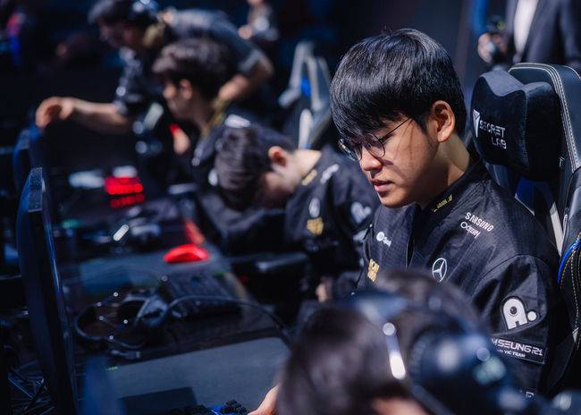 라이엇게임즈 플리커.