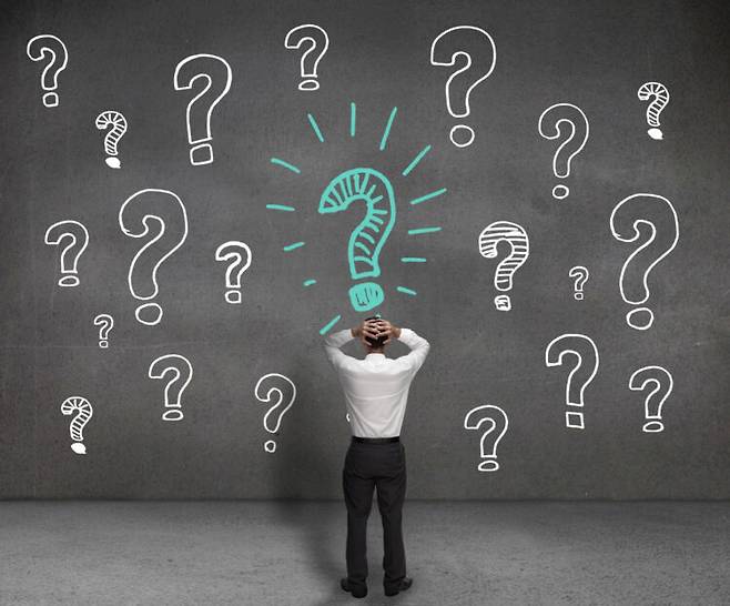 누구나 머릿속 어딘가에 분명히 저장된 단어가 떠오르지 않는 상황과 마주친다. 중년 이후 이 현상이 자주 나타난다. 사진=클립아트코리아