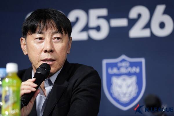 울산HD 사령탑 시절 신태용. /사진=한국프로축구연맹