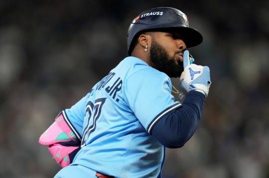 홈런 친 토론토 블라디미르 게레로 주니어. 사진[AP=연합뉴스]