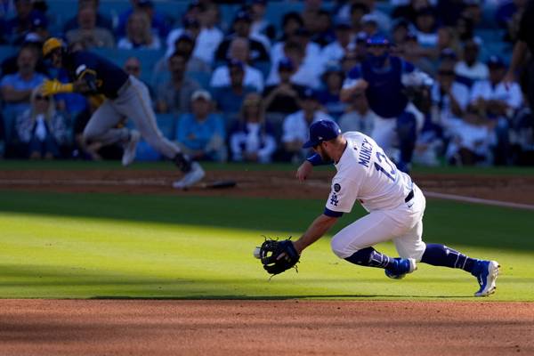 먼시의 2회초 수비는 경기 흐름을 바꿨다. 사진= AP= 연합뉴스 제공