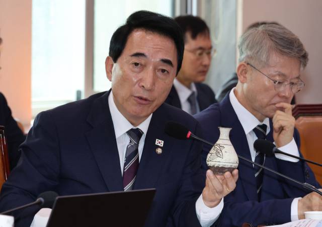 ▲더불어민주당 박수현 수석대변인. 사진은 지난 16일 문화체육관광위원회 국정감사에서 질의하는 모습.ⓒ연합뉴스