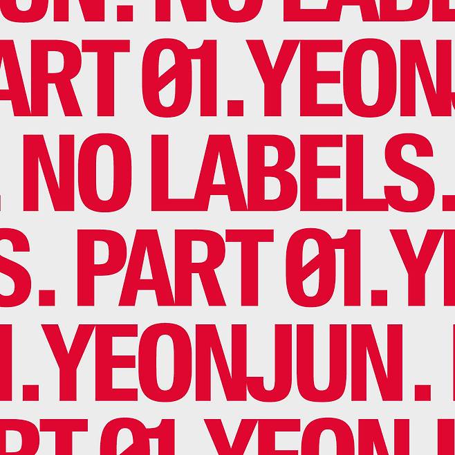 투모로우바이투게더 연준이 데뷔 6년 8개월 만에 첫 솔로 앨범 ‘NO LABELS: PART 01’을 발매한다.스스로를 ‘규정 없는 아티스트’로 정의하며, 한층 확장된 음악 세계를 선보일 예정이다. 사진제공|빅히트 뮤직