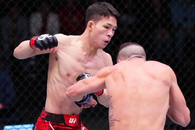 박현성(왼쪽). /사진=UFC 제공