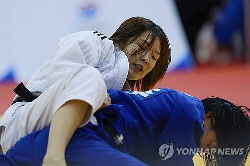 경북체육회 허미오 선수가 48kg급에서 아쉽게 탈락했다. 연합뉴스