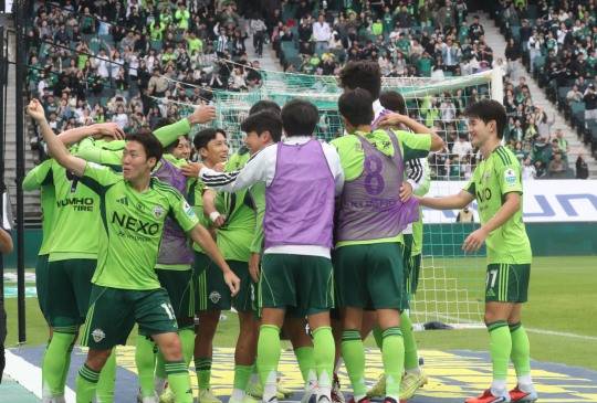 우승 향해 가는 전북 현대. 사진[연합뉴스]