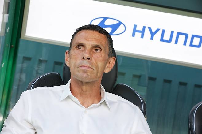 거스 포옛 전북 감독은 K리그 데뷔 시즌에 우승을 앞두고 있다. 사진제공｜한국프로축구연맹