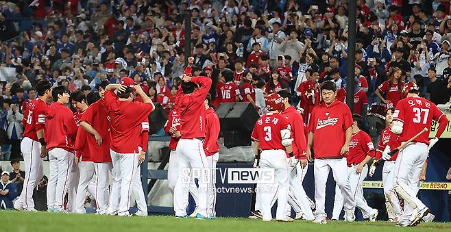 ▲ SSG는 준플레이오프에서 타선의 역량 한계를 뼈저리게 느끼며 탈락했다 ⓒ곽혜미 기자