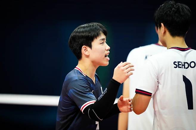 리베로 이학진(맨 왼쪽)  [FIVB 홈피 캡처. 재판매 및 DB 금지]