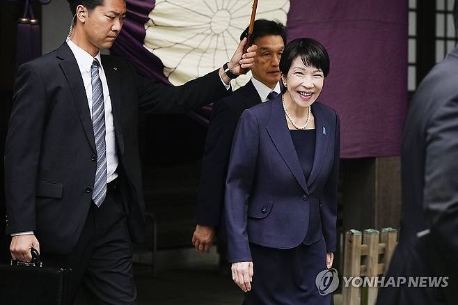 2024년 10월 야스쿠니신사 참배한 다카이치 자민당 총재 [교도 연합뉴스 자료사진. 재판매 및 DB 금지]