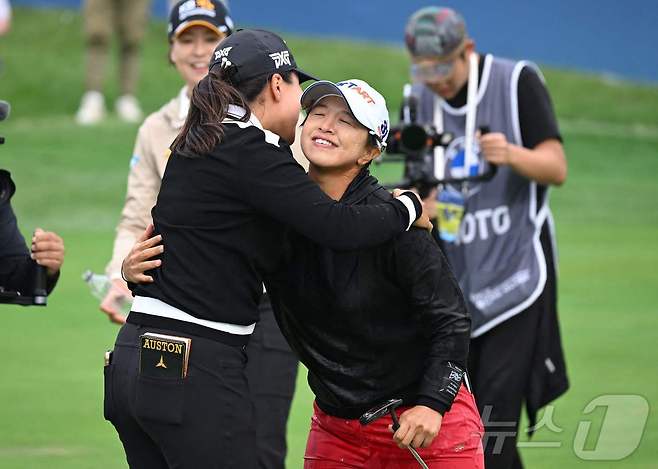 LPGA 투어 BMW 챔피언십 정상에 오른 김세영.  ⓒ AFP=뉴스1