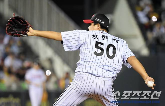 1일 잠실구장에서 열린 LG 트윈스와 NC 다이노스의 경기. LG 장현식이 역투하고 있다. 잠실=박재만 기자 pjm@sportschosun.com/2025.10.01/