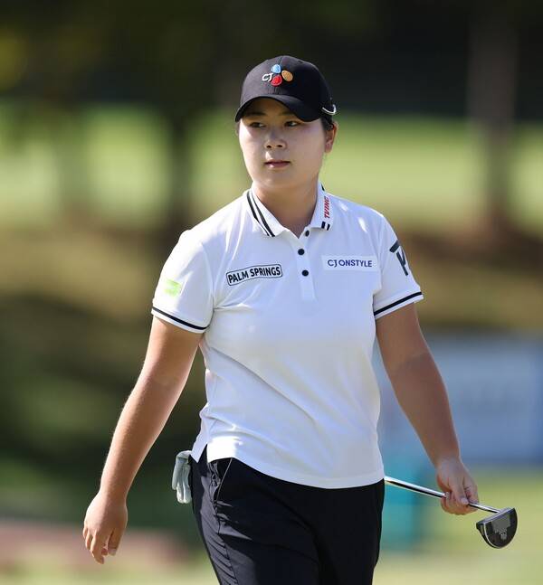 2025년 한국여자프로골프(KLPGA) 투어 상상인·한경 와우넷 오픈 우승 경쟁에 뛰어든 홍정민 프로. 사진제공=KLPGA (사진을 무단으로 사용하지 마십시오.)