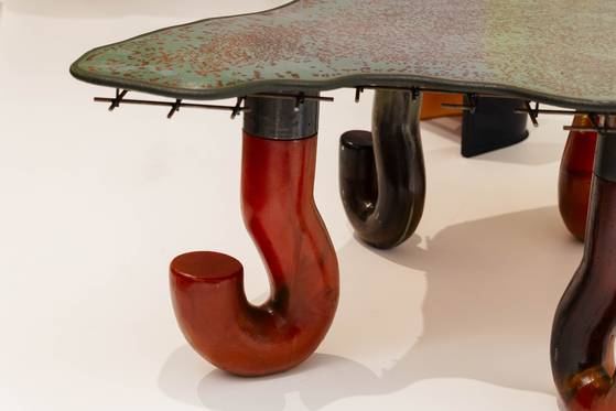 가에타노 페세, '홀랜드 테이블(Holland’ table)',1996, Gallery Moirmans Knokke, Belgium. [사진 이함캠퍼스]