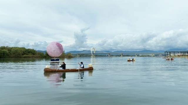 ▲ 춘천레저·태권도조직위원회는 18~19일 춘천 일원에서 1200여명의 시민들이 참여한 가운데 ‘시민레저이벤트’를 개최했다. 사진은  문화광장숲에서 열린  ‘윤슬·노을·별빛카누’ 행사모습. 춘천레저·태권도조직위원회 제공.