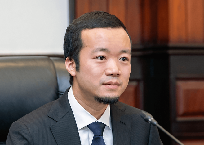 미국 법무부가 ‘한국인 청년 사망’ 등 캄보디아 내 범죄조직의 수장으로 지목한 천즈 프린스홀딩그룹 회장. [출처=프린스홀딩그룹]