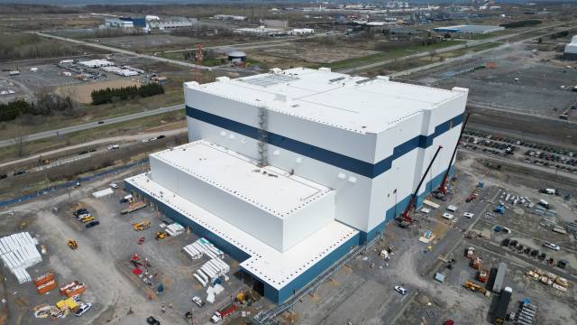 포스코퓨처엠과 제너럴모터스(GM) 양극재 합작사 ‘얼티엄캠’이 캐나다 퀘벡주에 건설 중인 양극재 공장 전경. 사진 제공=포스코퓨처엠