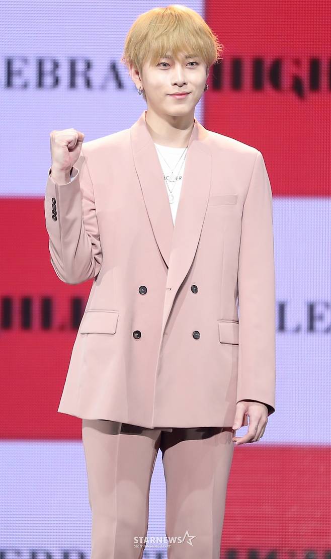 그룹 하이라이트에서 퇴출당한 용준형 /사진=스타뉴스