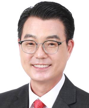 정대웅
