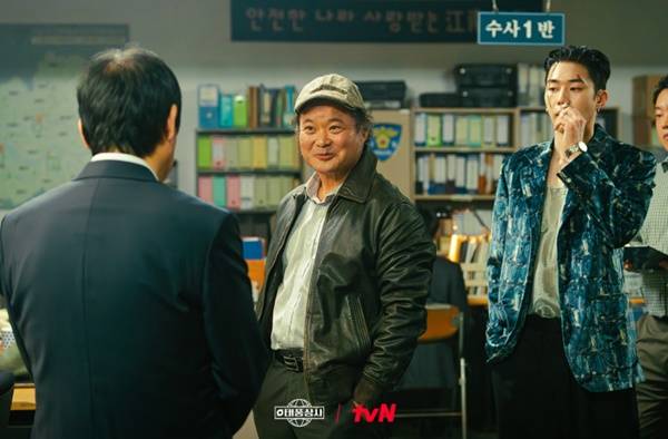 tvN 토일드라마 '태풍상사'에 표박호 역의 김상호./사진=tvN