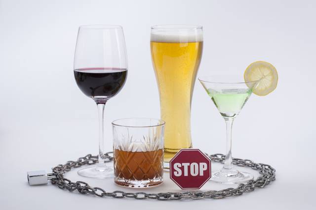 간 건강을 위해선 적절한 금주 또는 절주가 필요하다. 클립아트코리아