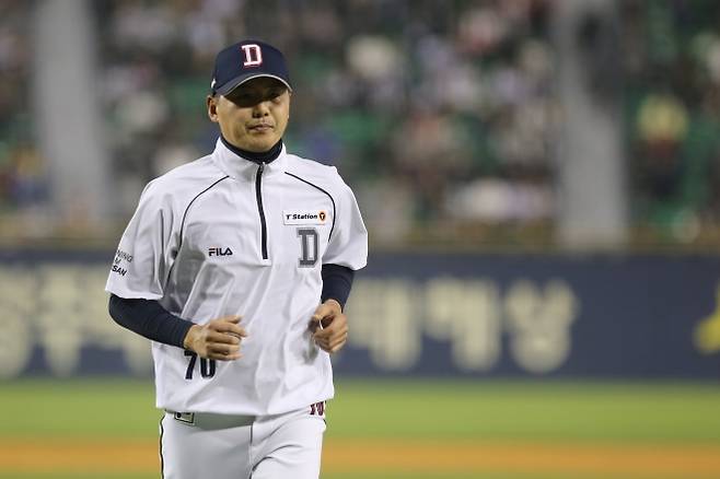 20일 프로야구 두산 베어스 사령탑에 선임된 김원형 감독이 2020시즌까지 2년간 두산 투수코치로 활동하던 모습. 두산 베어스 제공