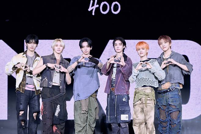 자타공인 ‘올해의 황금주.’ 그야말로 상종가를 올리고 있는 보이넥스트도어가 20일 5번째 미니 음반 ‘디 액션’을 내고 돌아왔다. 올해들어서만 4번째 컴백이다. 사진제공|KOZ엔터테인먼트