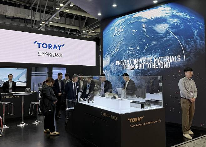 도레이첨단소재 ‘ADEX 2025’ 부스.(사진=도레이첨단소재)