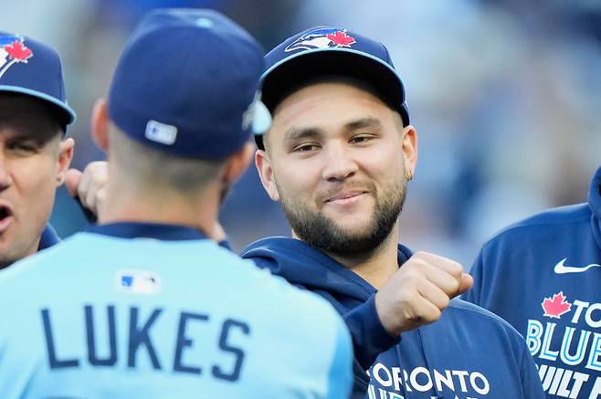 <yonhap photo-2040="">월드시리즈 출전 가능성에 관심이 쏠린 유격수 보 비셋. [AP=연합뉴스]</yonhap>