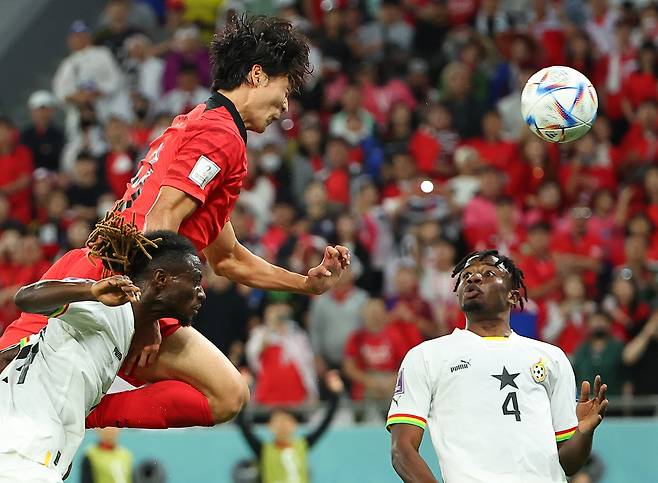 카타르월드컵 가나전에서 헤딩으로만 2골을 터트린 조규성. [연합뉴스]