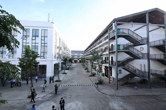 지난 16일(현지시간) 캄보디아 프놈펜 인근 온라인스캠범죄단지인 태자단지. 뉴스1