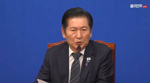 ▲정청래 더불어민주당 대표가 20일 사법개혁 특위 개혁안 발표에 인사말을 하고 있다. 사진=더불어민주당 영상갈무리