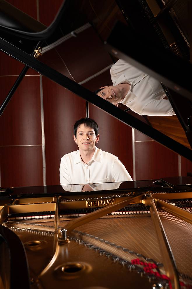 독일 출신 방송인 겸 피아니스트 다니엘 린데만 [마포아트센터 제공]