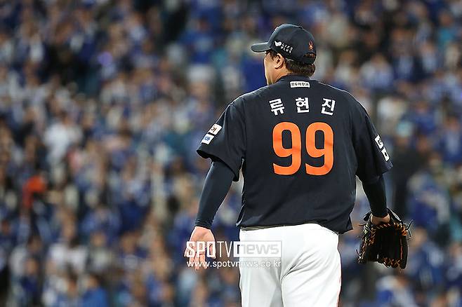 ▲ 2회까지 맹위를 떨치던 류현진의 패스트볼-체인지업 조합은 전성기를 연상케 했으나 4회 고비를 넘기지 못했다 ⓒ곽혜미 기자