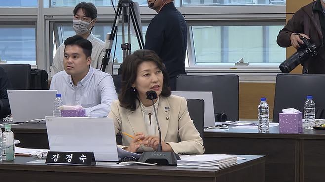 ▲ 강경숙 조국혁신당 22일 대구시교육청에서 열린 국회 교육위원회 국정 감사에 참여하고 있다.