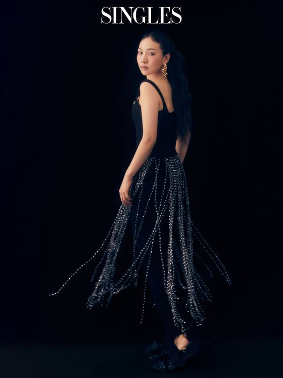 〈사진=싱글즈〉