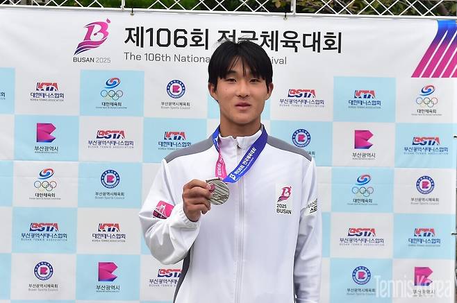 2년 연속 금메달 획득에 실패하며 준우승 한 황효원