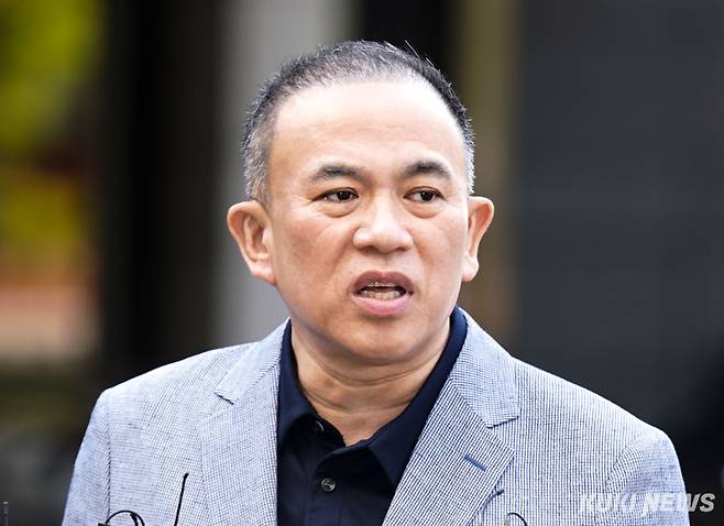 공천 개입·여론조사 의혹을 받는 명태균씨. 쿠키뉴스 자료사진&nbsp;