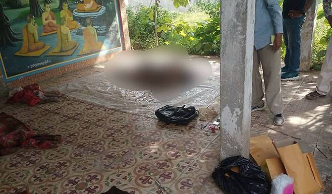 [뉴시스] 캄보디아 수도 프놈펜 외곽 당꼬르에서 발견된 동양인 시신의 모습. (사진=당꼬르 경찰) 2025.10.22 *재판매 및 DB 금지