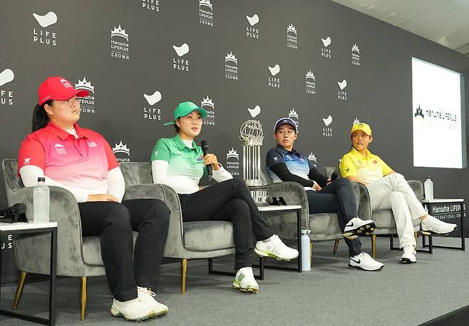 [서울=뉴시스] 한화 라이프 인터내셔널 크라운을 앞둔 선수들. 왼쪽부터 에인절 인(미국), 이민지(호주), 지노 티띠꾼(태국), 인뤄닝(중국). (사진=LPGA 제공) *재판매 및 DB 금지