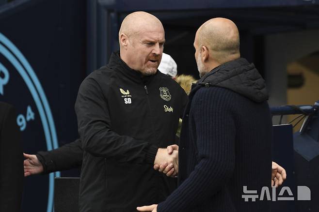 [맨체스터=AP/뉴시스] 잉글랜드 프로축구 프리미어리그(EPL) 노팅엄 포레스트에 부임한 션 다이치 감독. 2024.12.26.