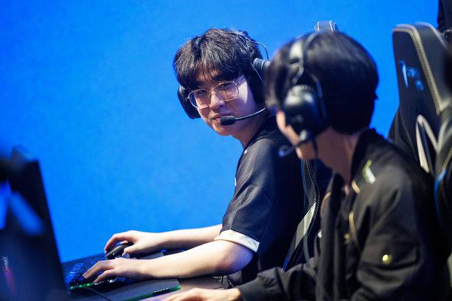 라이엇게임즈 플리커.